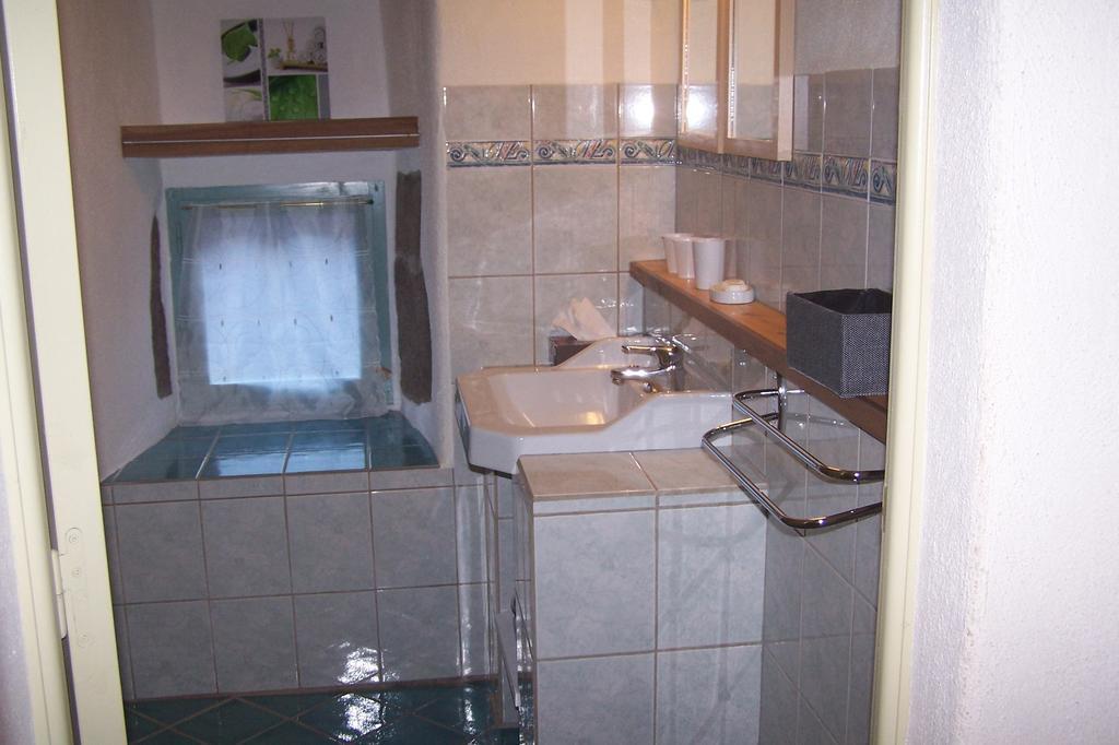 Salomony Chambre D'Hotes Marcols-les-Eaux Zimmer foto