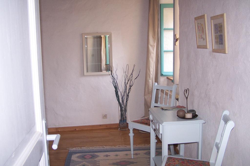 Salomony Chambre D'Hotes Marcols-les-Eaux Zimmer foto