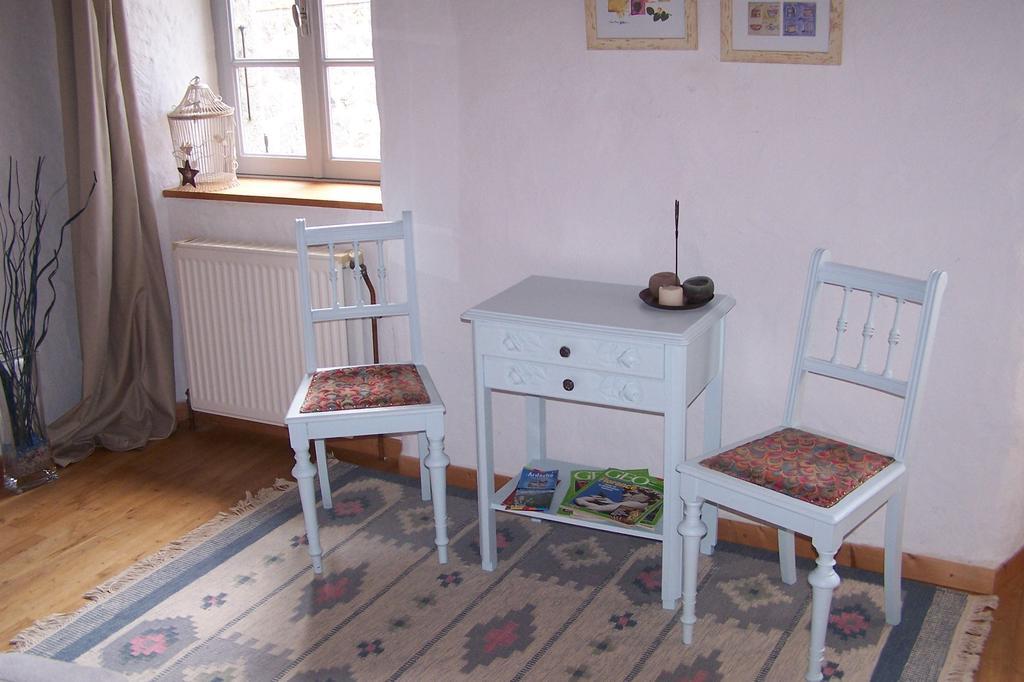 Salomony Chambre D'Hotes Marcols-les-Eaux Zimmer foto