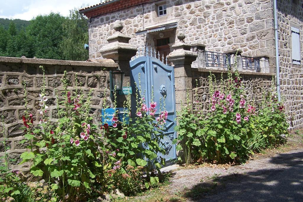 Salomony Chambre D'Hotes Marcols-les-Eaux Exterior foto