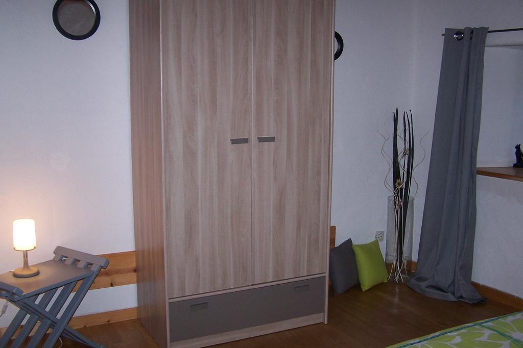 Salomony Chambre D'Hotes Marcols-les-Eaux Zimmer foto